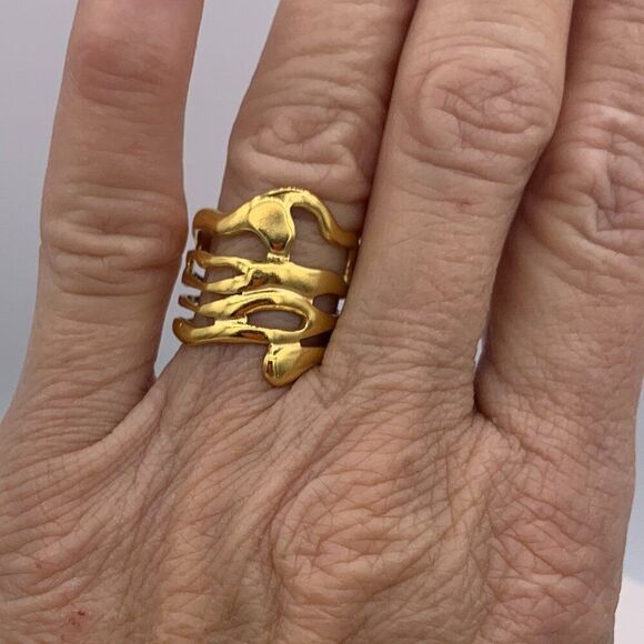 Ring, NWOT, stainless gold coloured, adjustable size, organic, minimalist - Picture 1 of 17